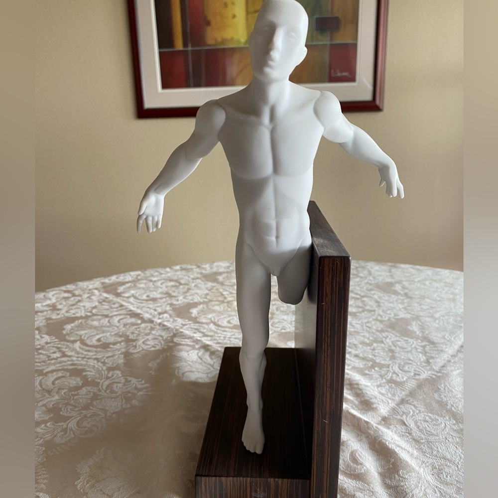 RETIRED 2008 ‘FASTER’ LLADRO PORCELAIN FIGURINE